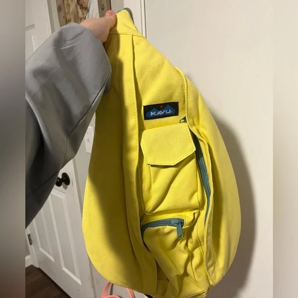 Yellow Kavu Original Sling with Adjustable Rope Strap - Picture 1 of 2